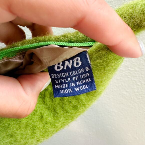 BNB Green Wool Bird + Heart Zip Closure Purse - Picture 5 of 8